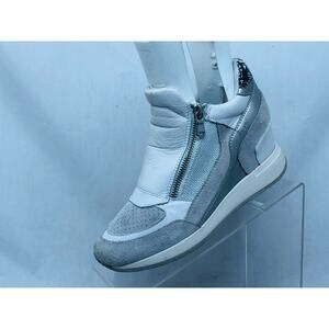 Geox Womens White Suede Zip Embossed Lizard Hidden Wedge Ankle Boots Sz 38 EUR